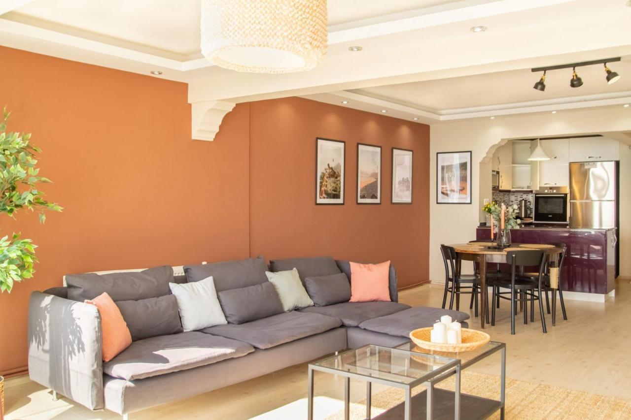 Appartement Exceptional Flat With Gorgeous Sea View In İzmir Extérieur photo